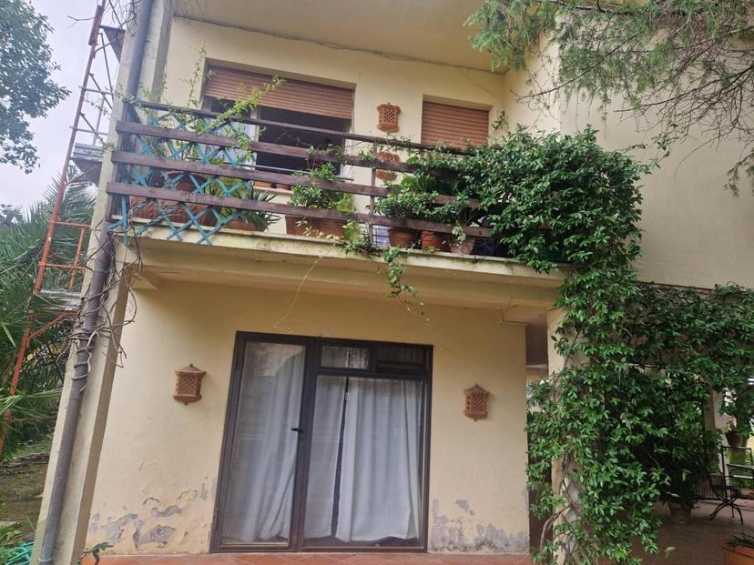 Villa bifamiliare in Quarantola, Pisa — foto 3 di 5