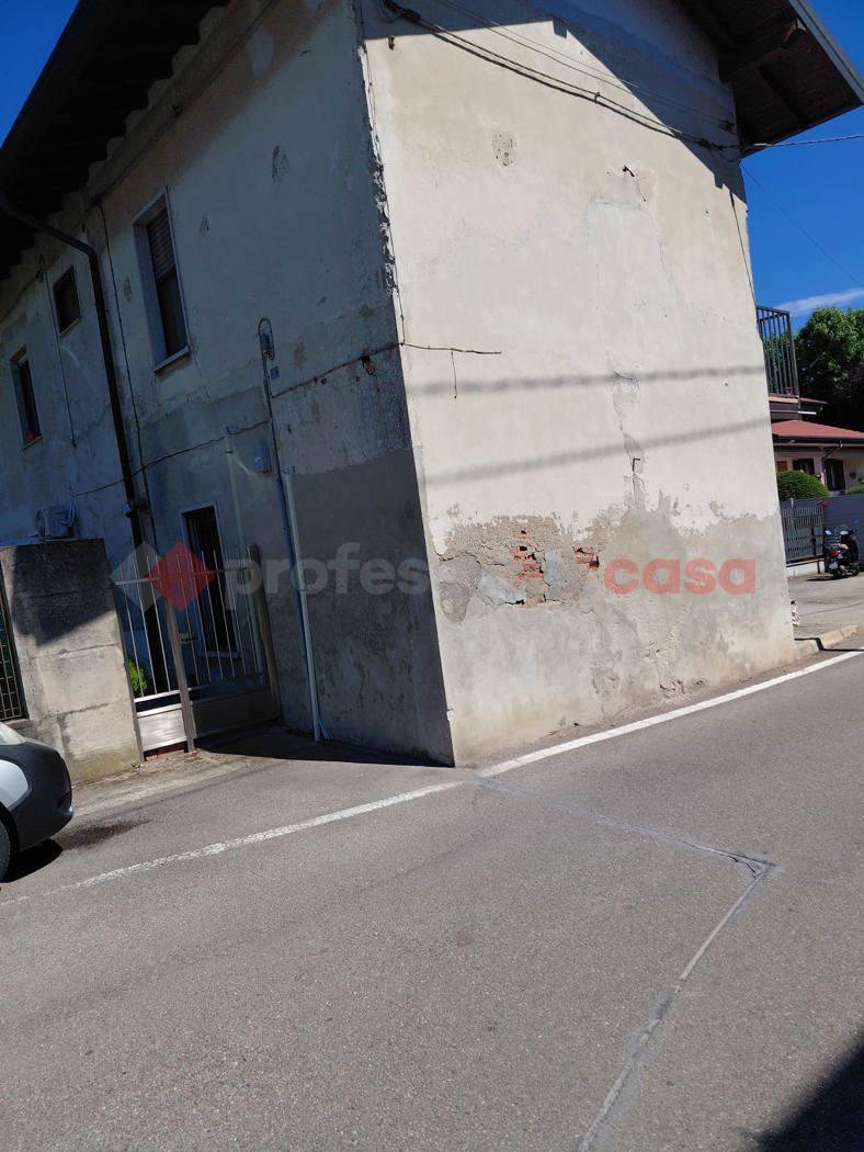 Bilocale in Via Asmara 1, Dairago — foto 2 di 5