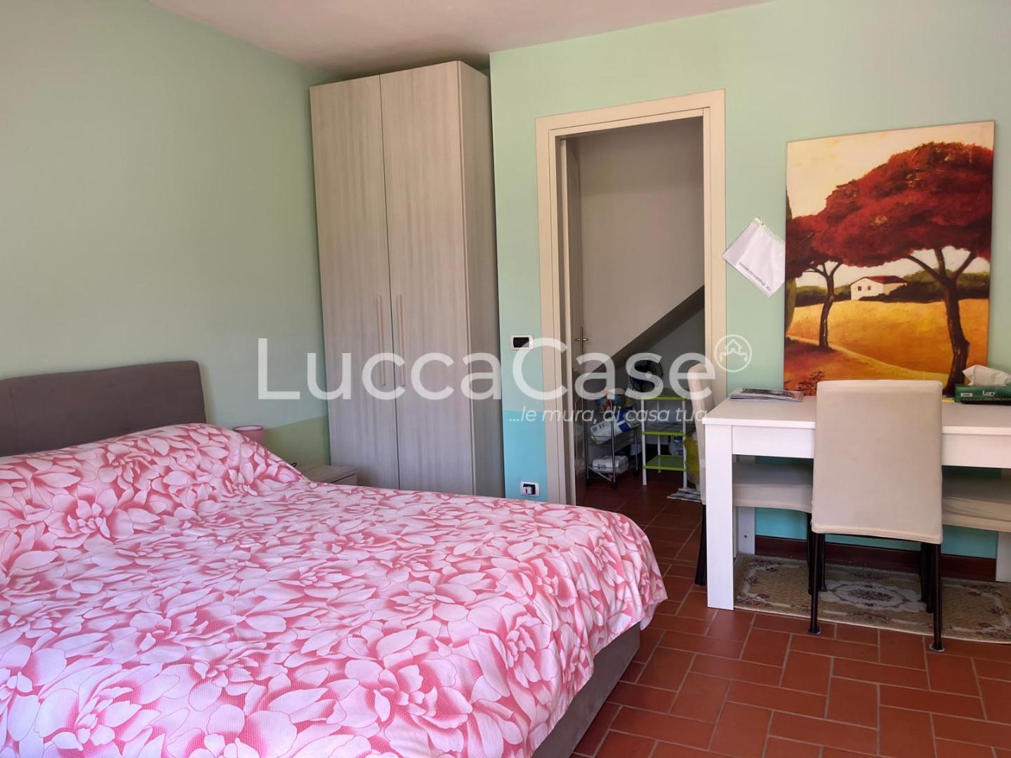 Porzione di casa, Capannori