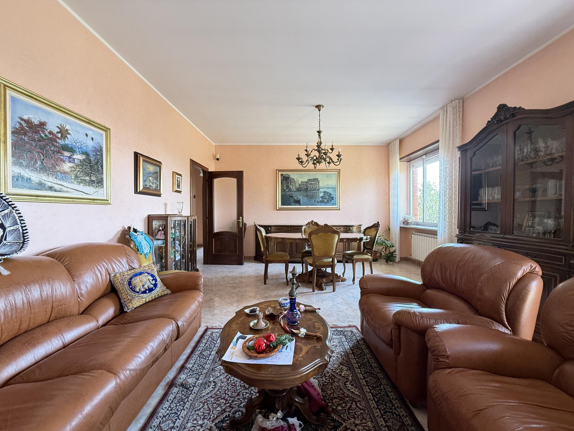 Villa in Via Giuseppe Garibaldi 5, Orio Canavese