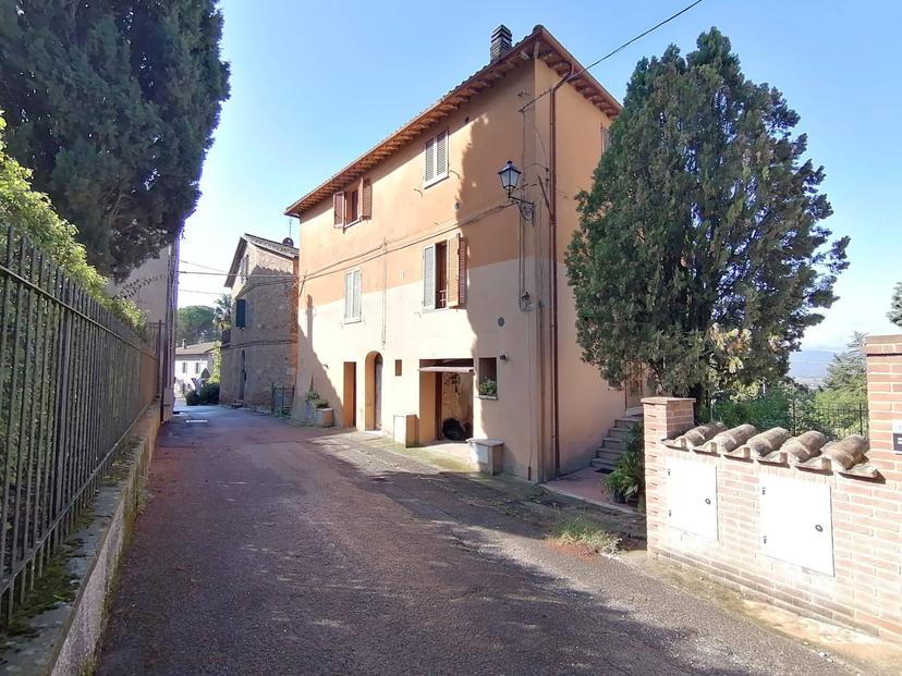 Casa indipendente in Viale della Repubblica 5, Marsciano — foto 3 di 5