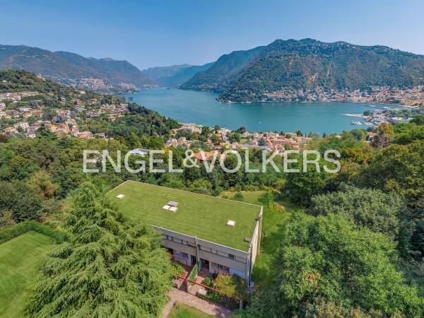 Appartamento in Viale San Fermo della Battaglia, Como
