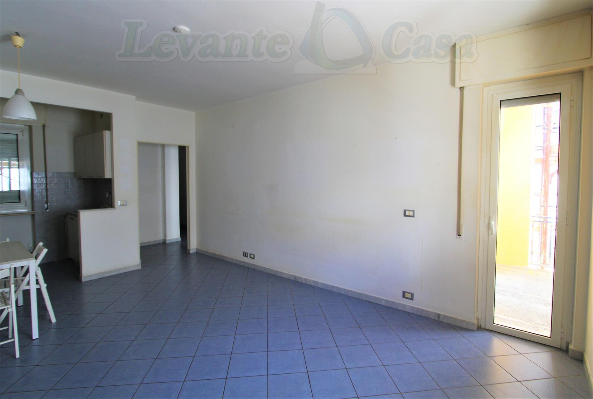 Bilocale, Recco