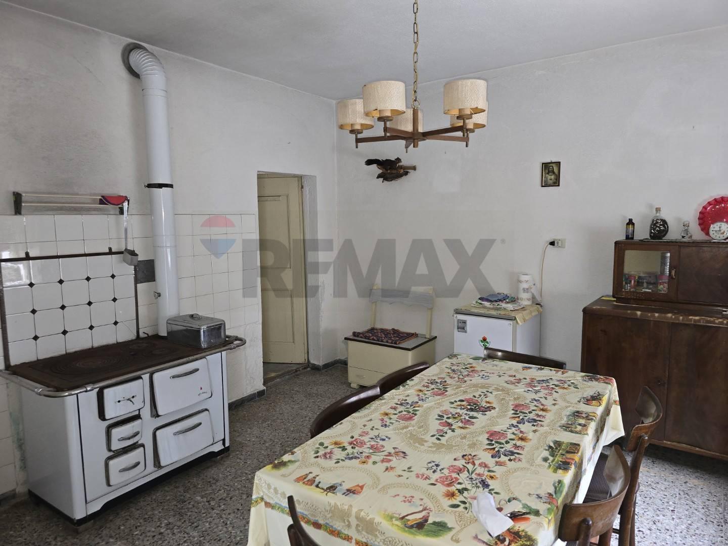 Casa indipendente, Lamon