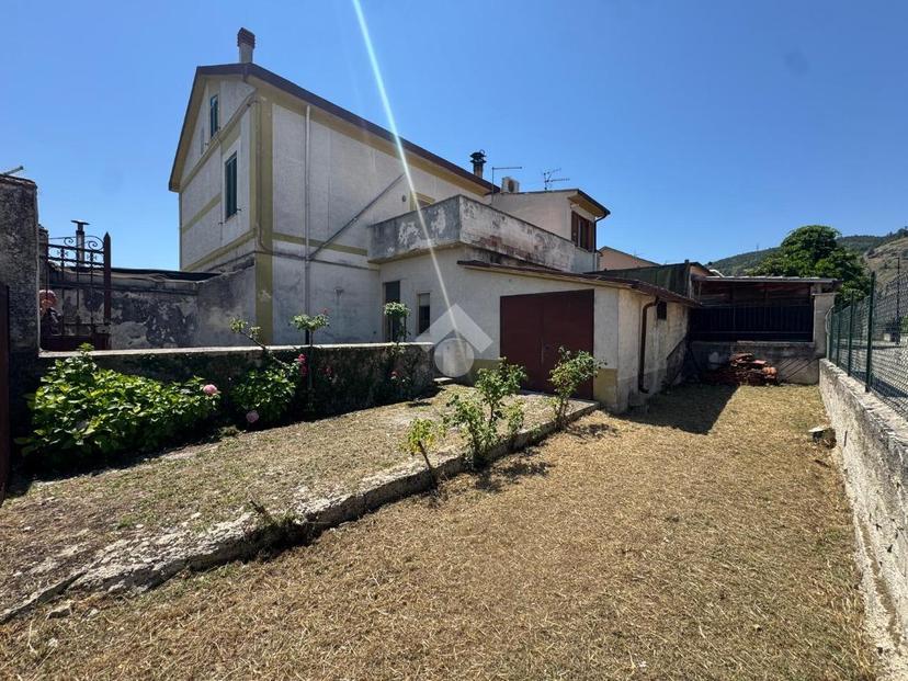 Casa indipendente in Via Brasile 20, Avezzano