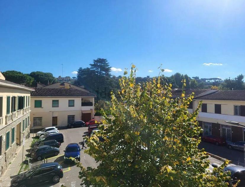 Trilocale, Firenze