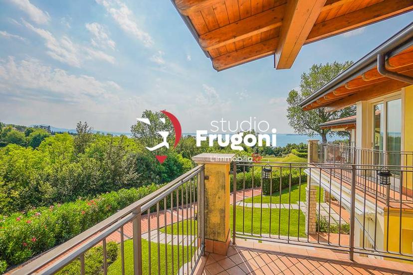 Trilocale in Via Pascoli , Manerba del Garda — foto 3 di 5