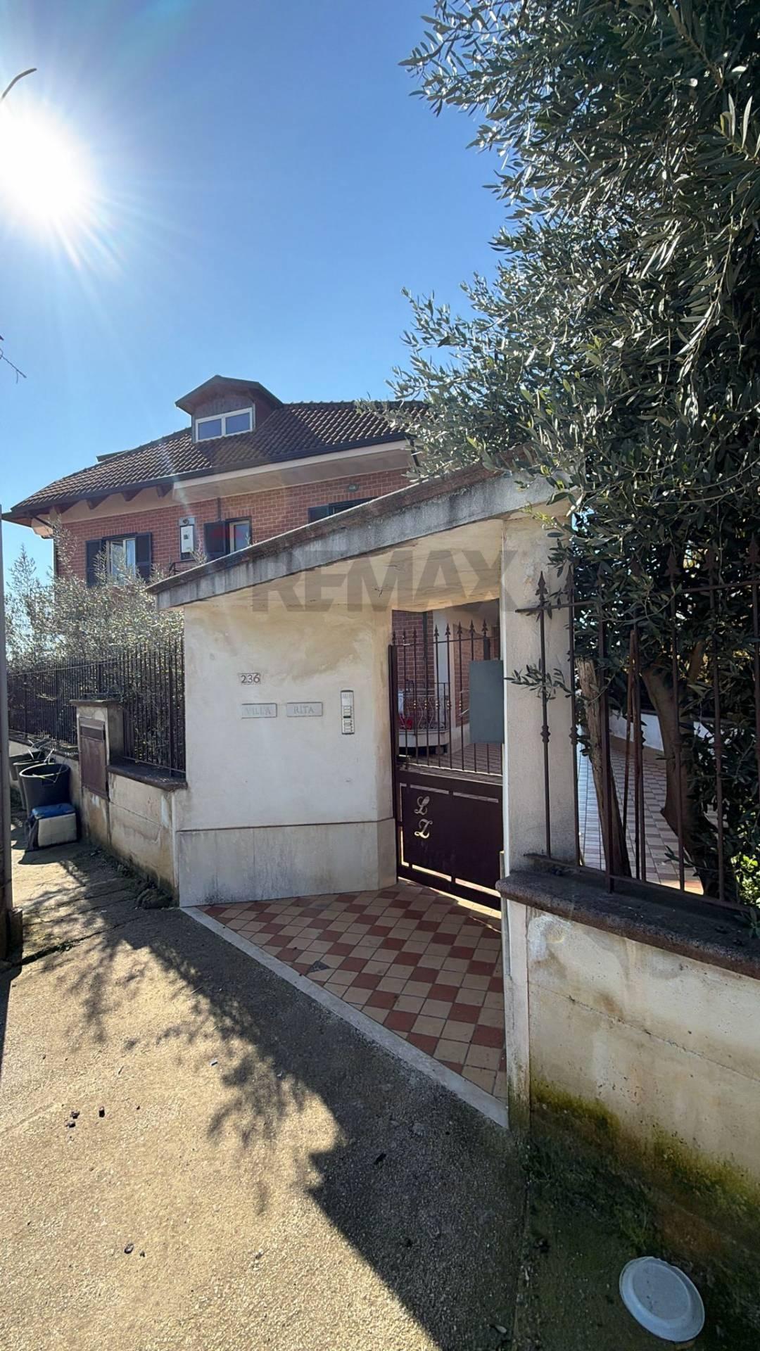 Casa indipendente in Via IV Novembre 236, Carinola