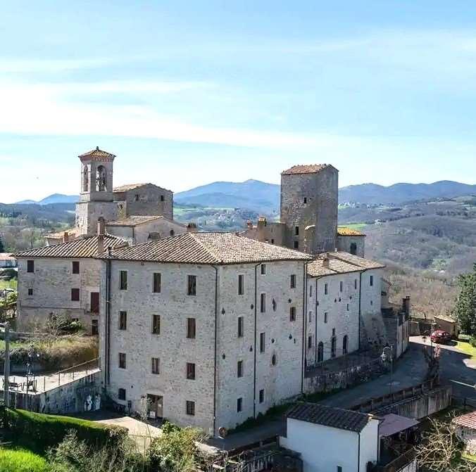 Trilocale in Izzalini, Todi