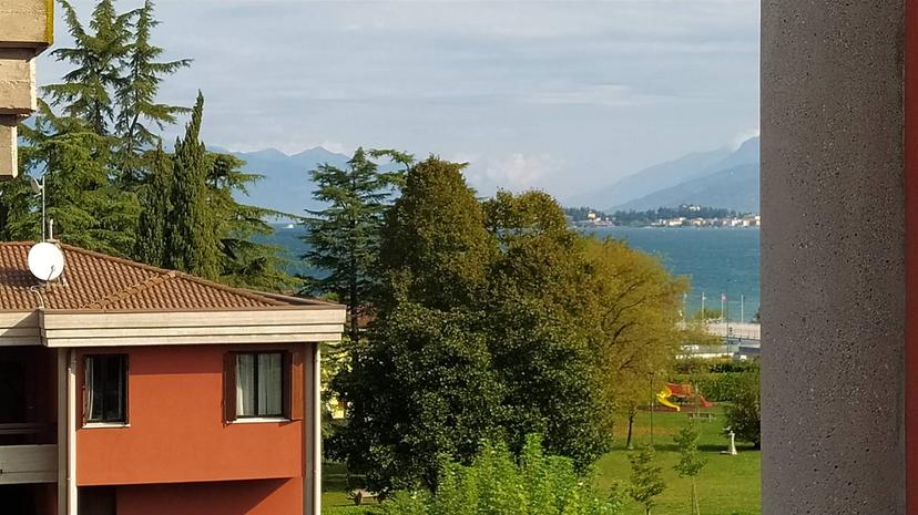 Bilocale in Padre Annibale di Francia, Desenzano del Garda — foto 2 di 5