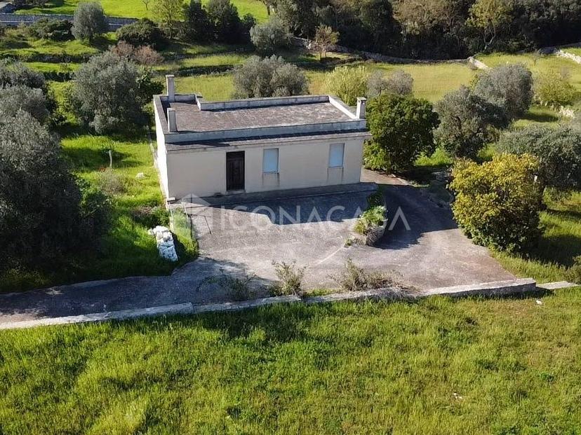 Trullo in Viale Valle d'Itria S.N.C., Cisternino — foto 4 di 5