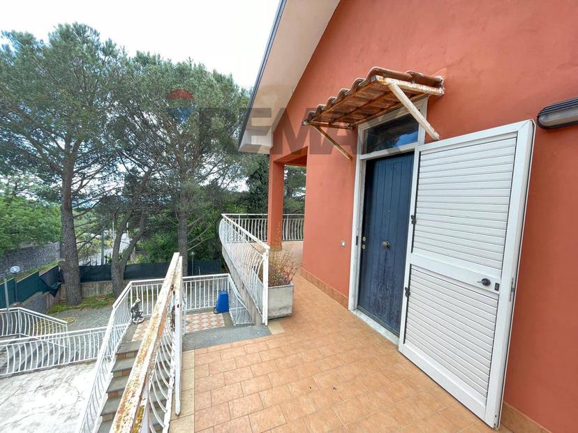 Villa in Via Cesare Beccaria 10, Pedara — foto 4 di 5