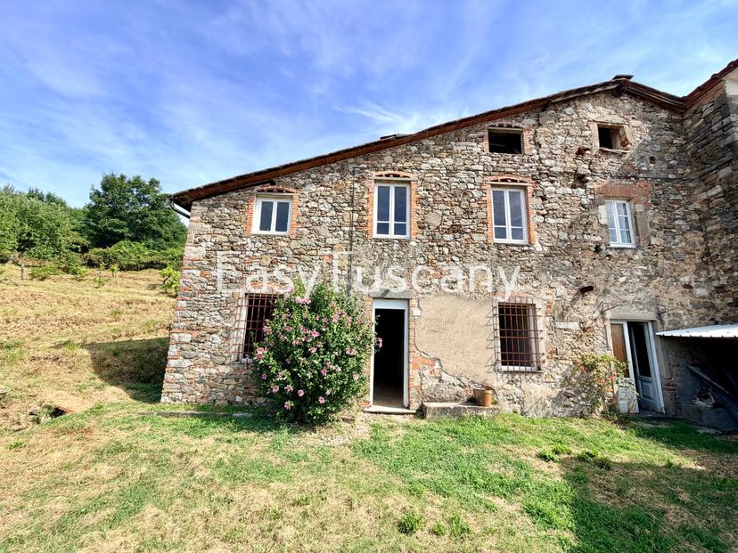 Villa a schiera in Strada Comunale di Valdottavo 5, Borgo a Mozzano — foto 4 di 5