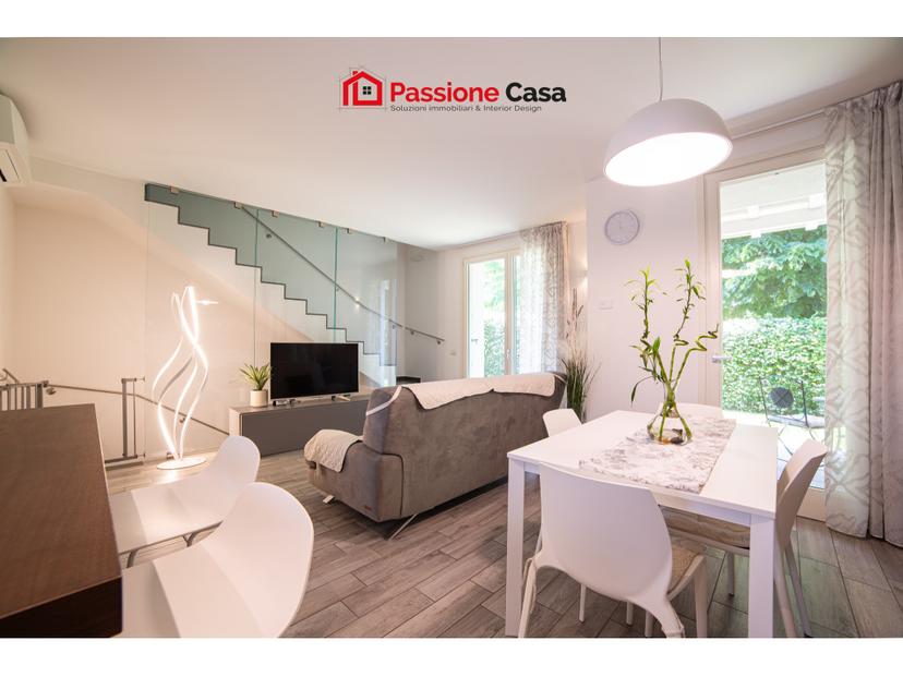 Porzione di casa, Parma
