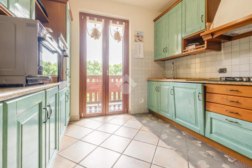 Appartamento in Viale Lombardia 50, Torre Boldone — foto 4 di 5