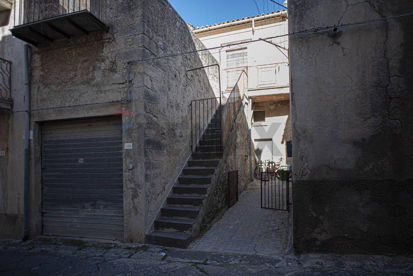 Casa indipendente, Licodia Eubea — foto 3 di 5