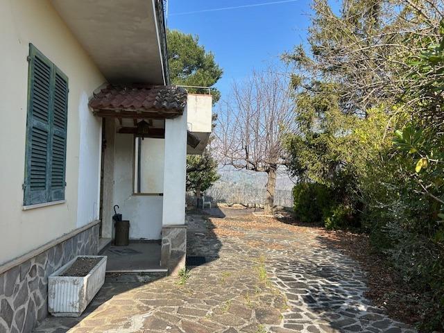 Casa indipendente in Contrada Tofoli 18, Cugnoli — foto 2 di 5