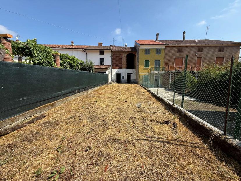 Casa indipendente, Predosa