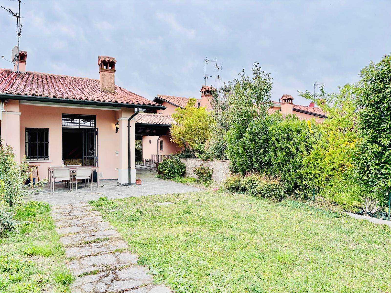 Villa bifamiliare, Sirmione