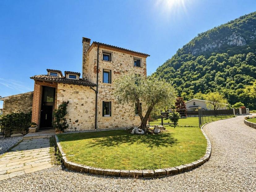 Casa indipendente in Via Borgo 19, Longare — foto 2 di 5