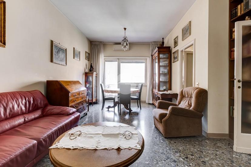 Quadrilocale in Via Fagarè, Roma
