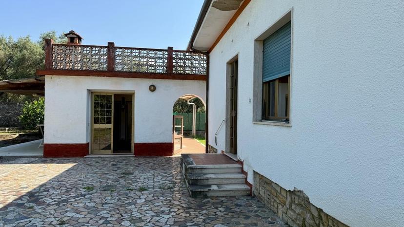 Villa plurifamiliare in Via Naveri, Seravezza — foto 3 di 5