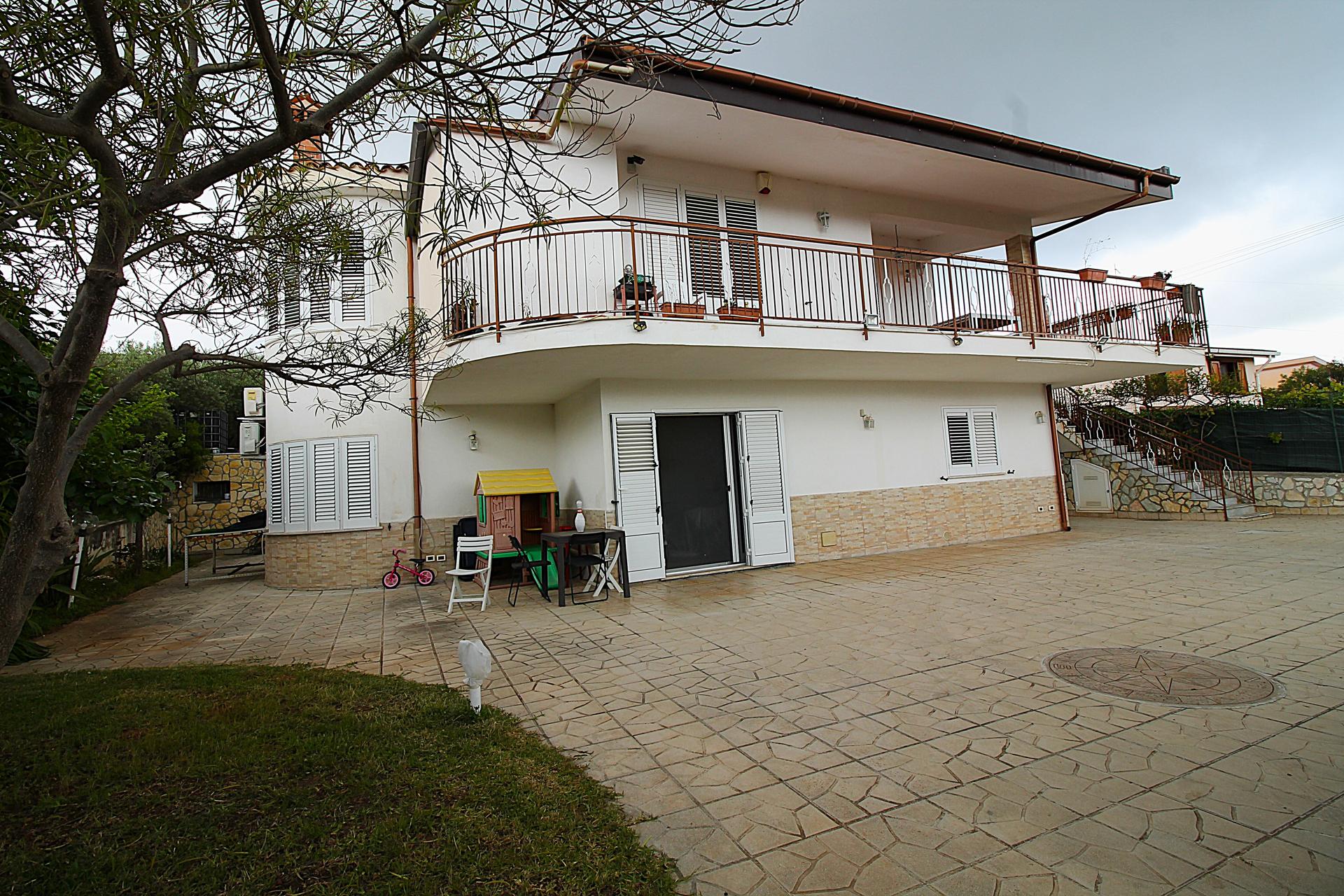Casa indipendente in Viale delle Mimose 1, Santa Flavia