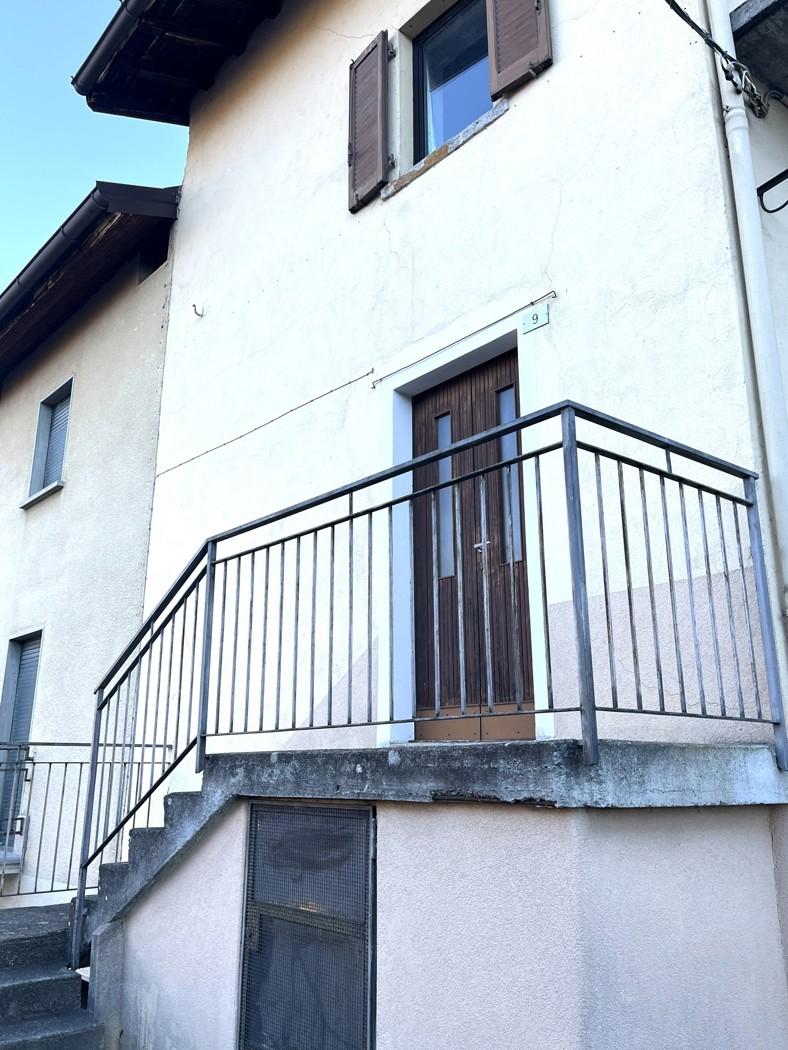 Casa indipendente in Piazza San Giovanni 22010, Cusino — foto 5 di 5