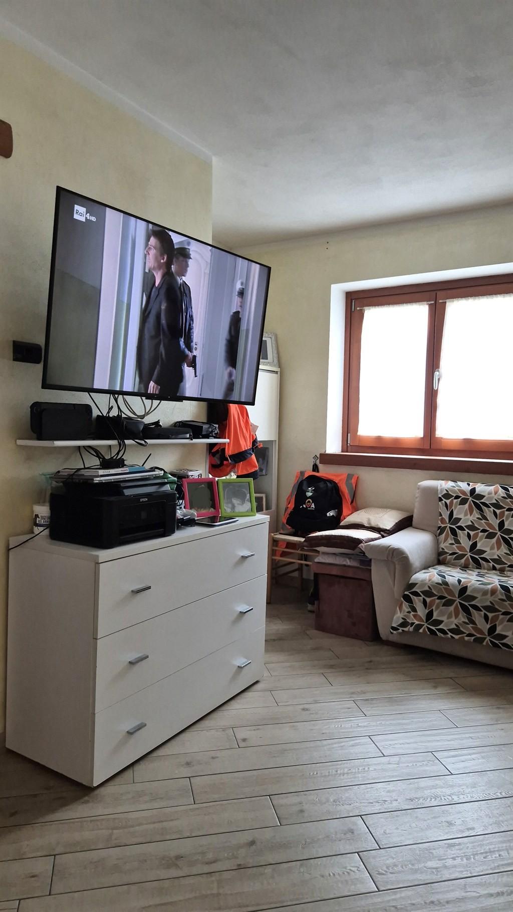Trilocale in Via Riccardo Ghiotti 15g, Oulx