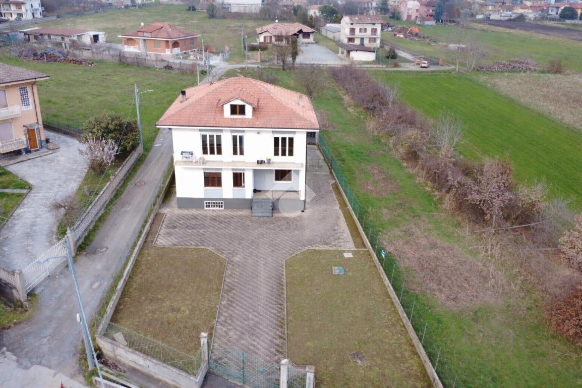 Villa in Via S. Grato 12, Alice Castello