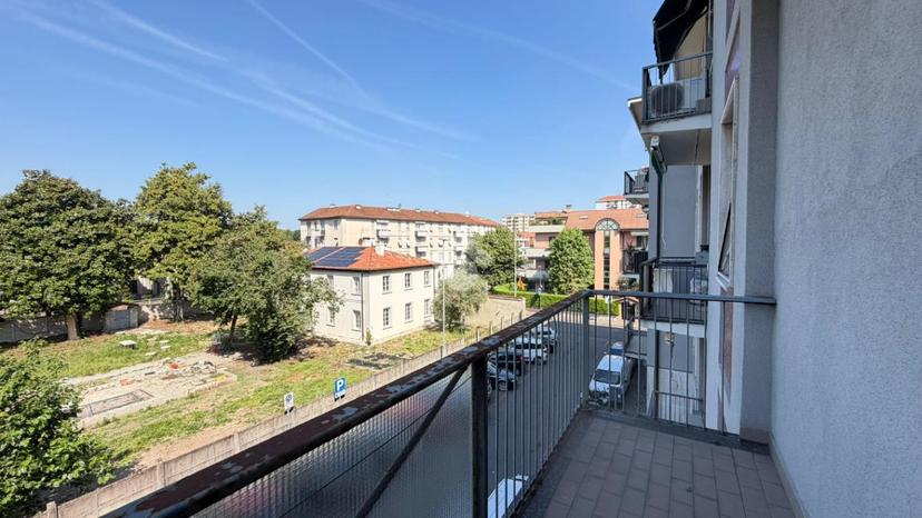 Trilocale in Via Damiano Chiesa 3, Desio — foto 3 di 5