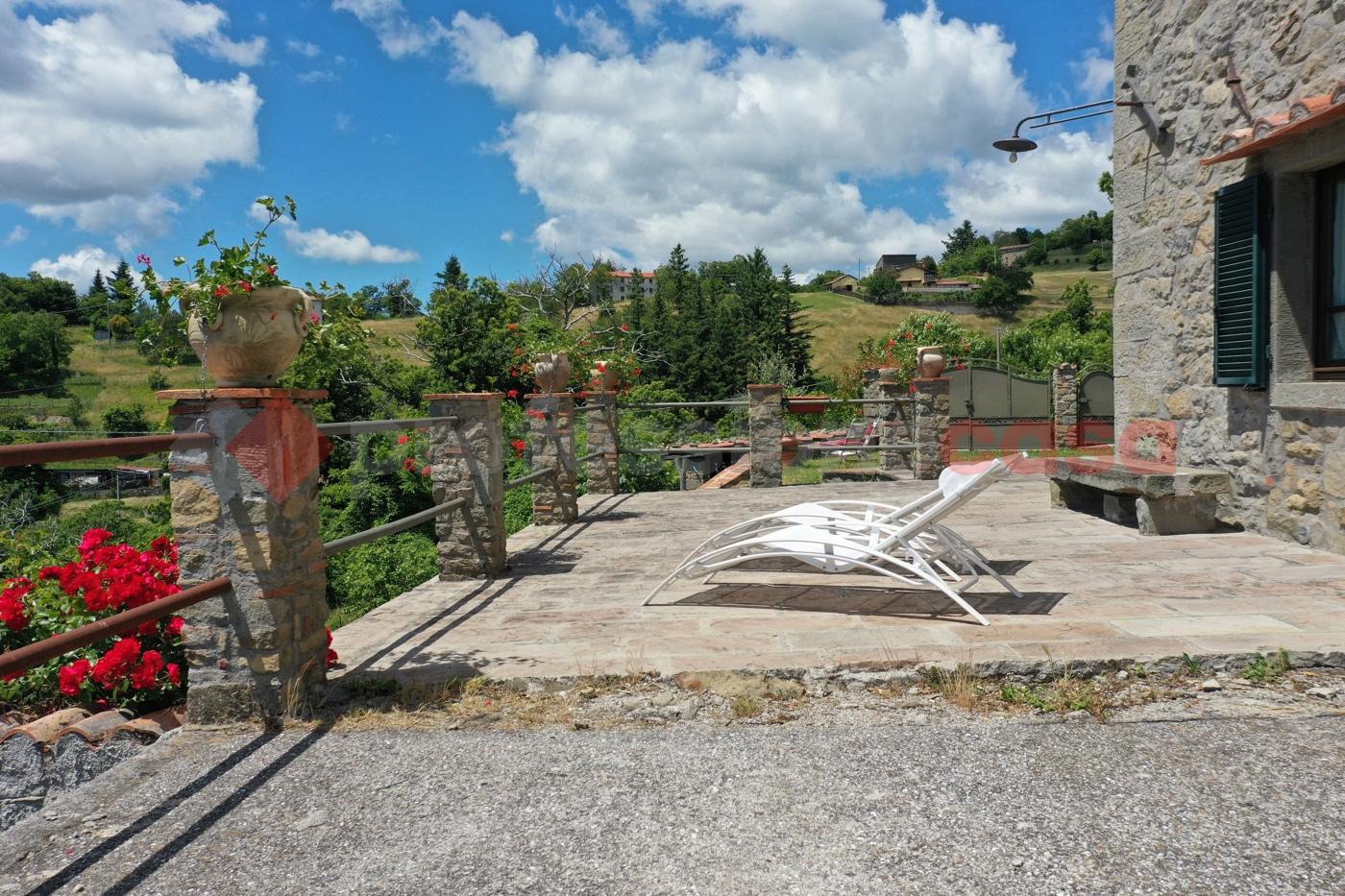 Villa in Strada Provinciale  71, Castiglione di Garfagnana
