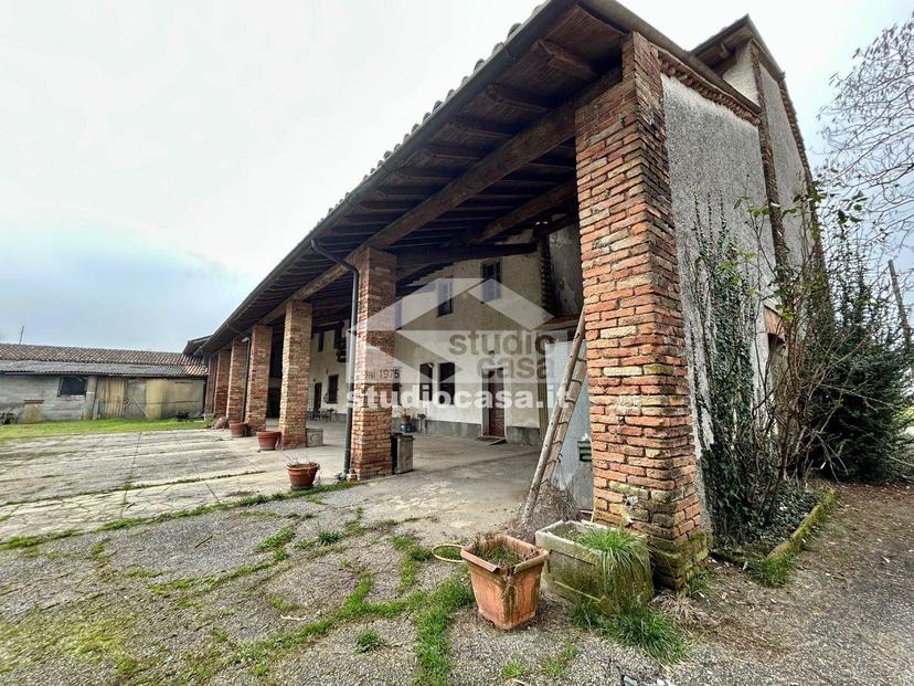 Cascina in Via Bergamo, Crema — foto 3 di 5