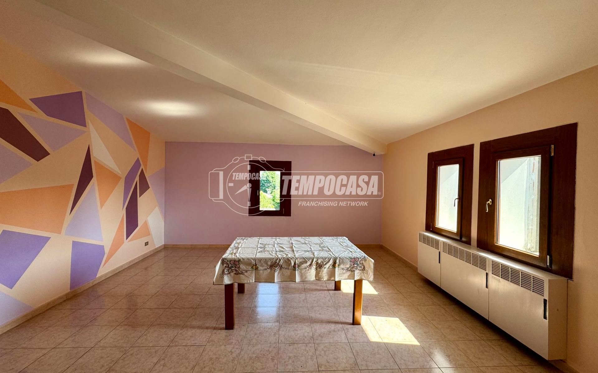 Quadrilocale in Piazza Avis 1, San Prospero