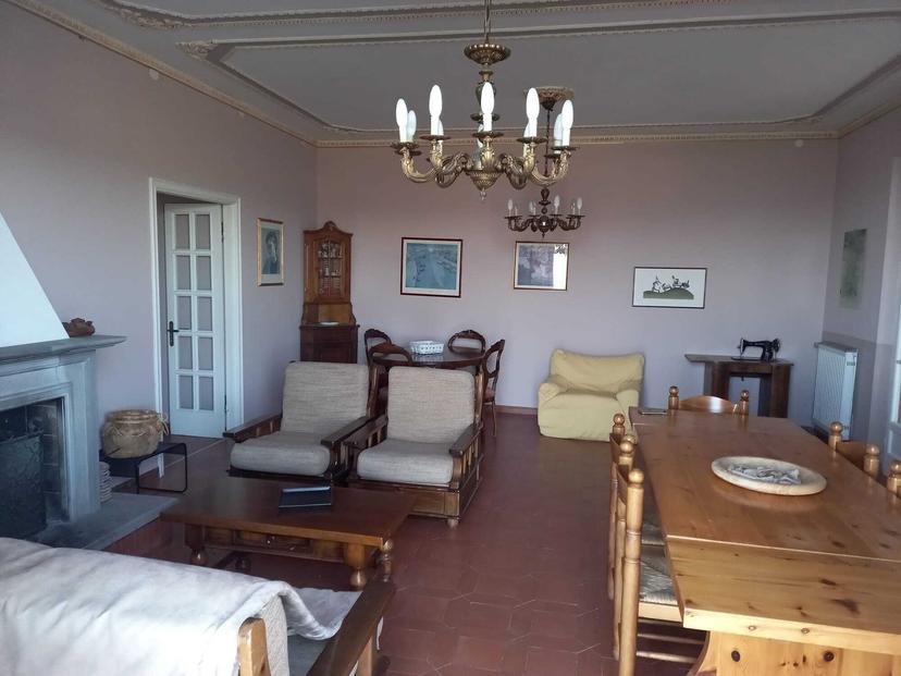 Quadrilocale in Via Castello, Follo — foto 4 di 5