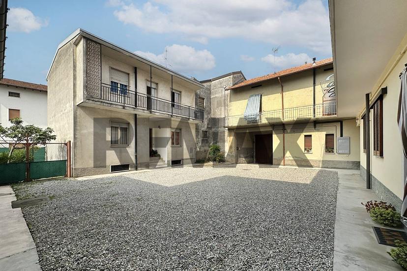 Trilocale in Via Milano 3, Giussano