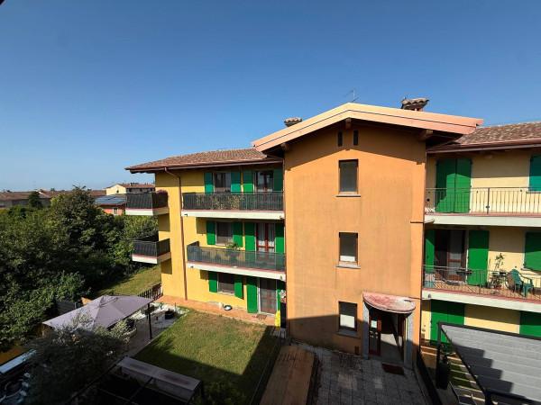 Mansarda in Strada Francesca II Tronco 10, Pontevico