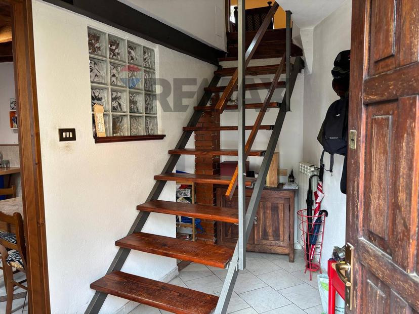 Bilocale in Via Mazzini 15, Binago — foto 2 di 5