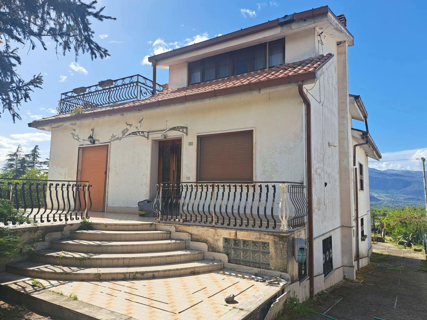 Casa indipendente in Via Braccio di Croce 8/a, Cervaro