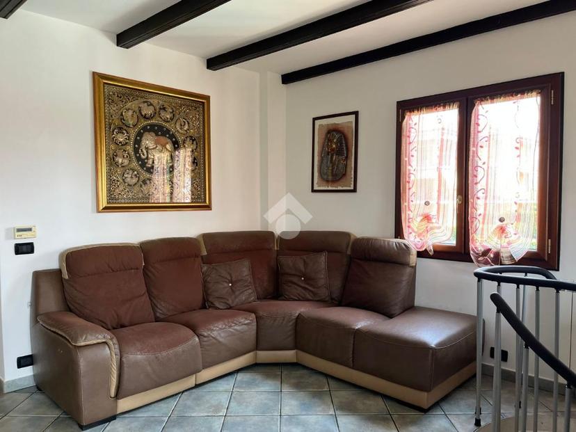 Villa in Via Rossini 9, San Francesco al Campo — foto 4 di 5