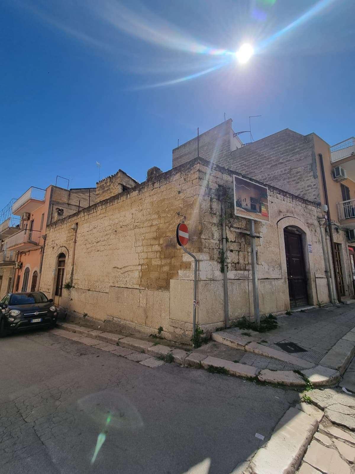 Casa indipendente, Canosa di Puglia