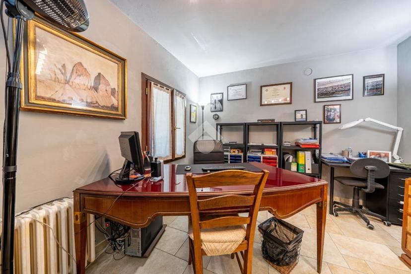Villa in Via Grotte 8, Castelnovo ne' Monti — foto 4 di 5