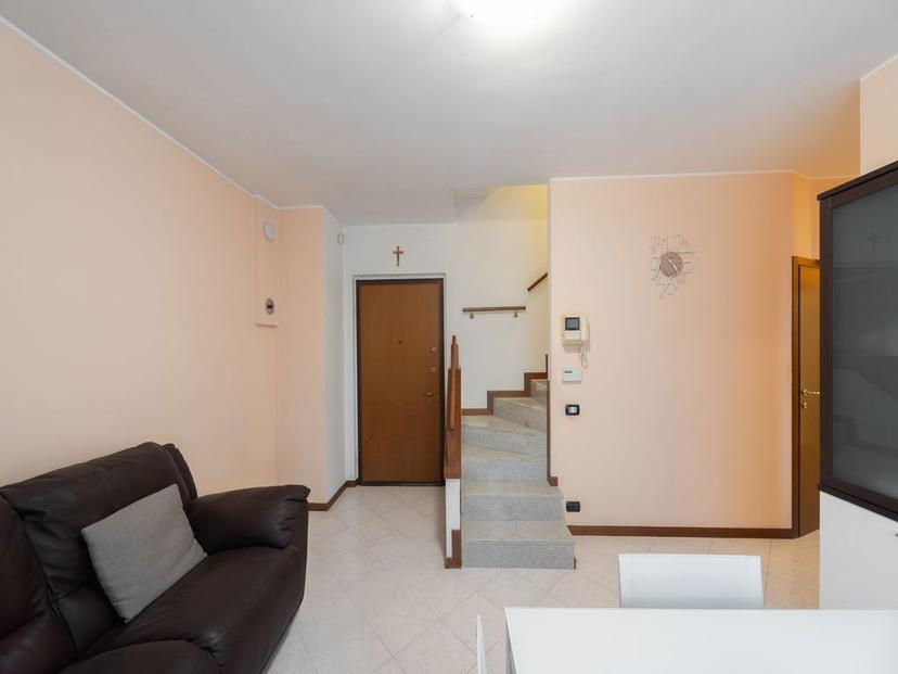 Trilocale in Via Confalonieri 16, Costa Masnaga — foto 2 di 5