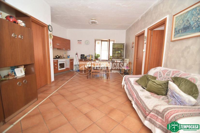 Trilocale in Via Vanchiglia 17, Rocca Canavese — foto 3 di 5
