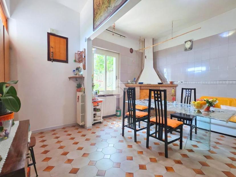 Villa in Contrada Stagliano 18, Silvi — foto 2 di 5