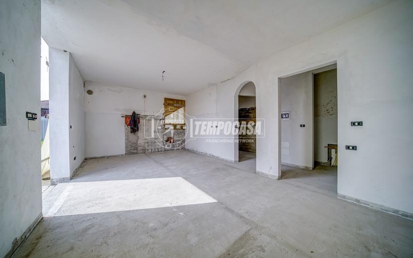 Bilocale in Via Asiago, Ferno — foto 2 di 5