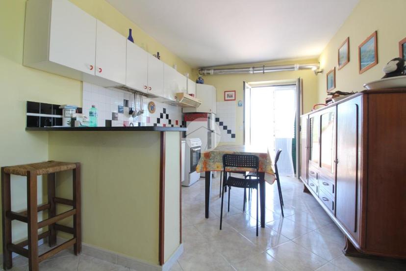 Trilocale in Via Castelluccio 24, Torchiara
