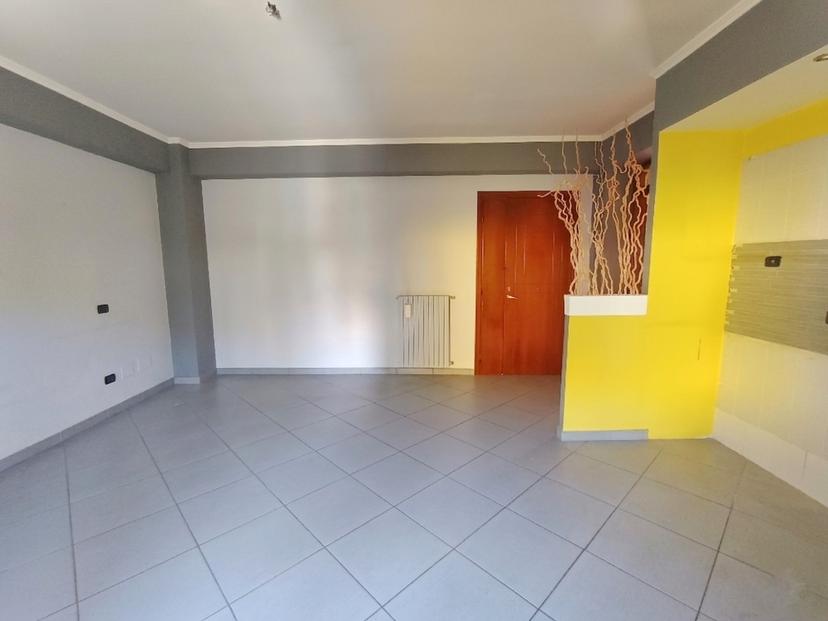 Trilocale in Via San Lucia 85, Solofra — foto 3 di 5