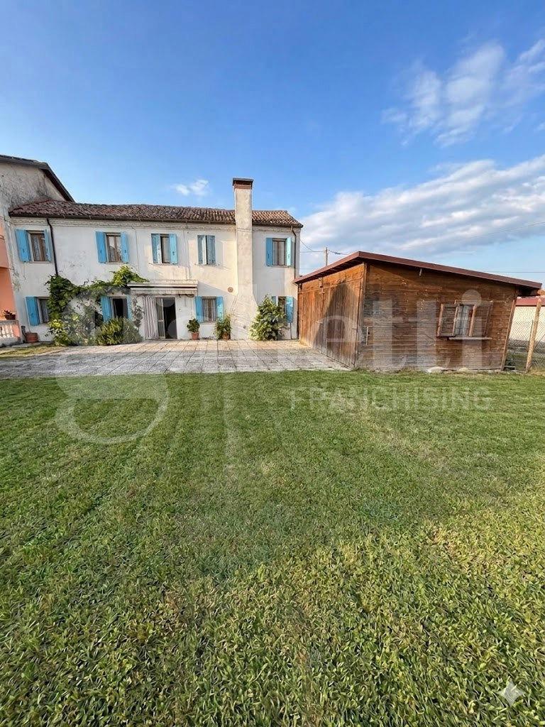Casa indipendente in Lama Pezzoli-  Via Piave  4531, Ceregnano
