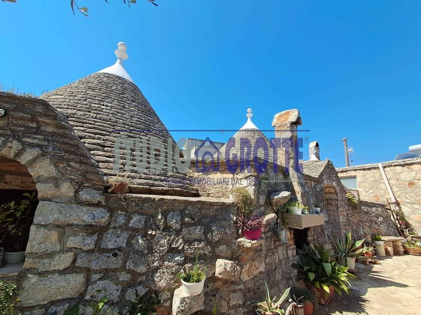 Trullo in S.C. Pozzo Stramazzo  5, Castellana Grotte — foto 3 di 5